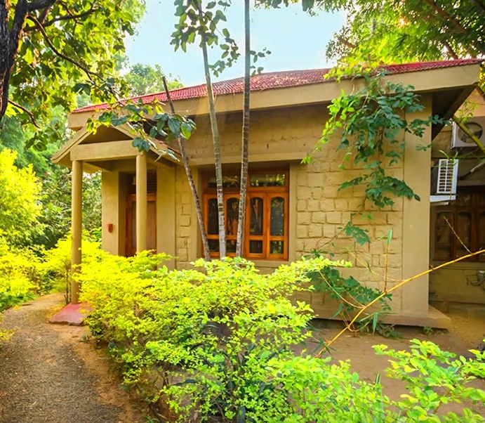 Beyond Stay Mahua Vann